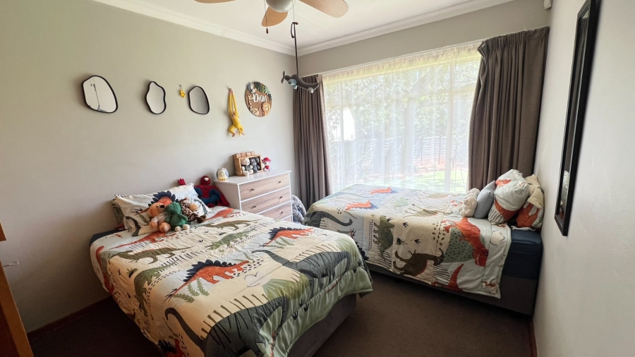 3 Bedroom Property for Sale in Langenhovenpark Free State